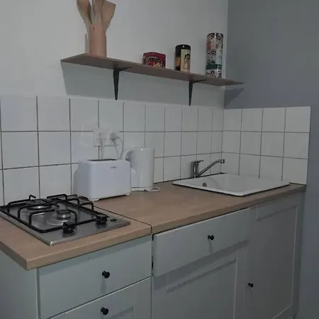 Agreable Et Fonctionnel A 5km Des Plages Appartement *
